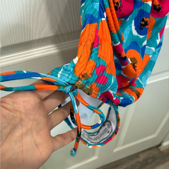 Vibrant Floral One-Piece Swimsuit - Picture 4 of 7